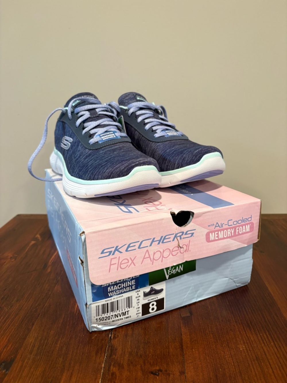 NWT Skechers Flex Appeal Women’s Modern Times Sneakers Size 8 - Picture 2 of 9